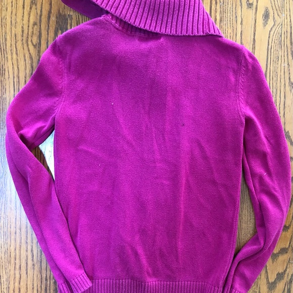 TOMMY HILFIGER Raspberry Colored Cotton Ladies Sweater w/ Button Cowl Neck XS - Picture 3 of 3